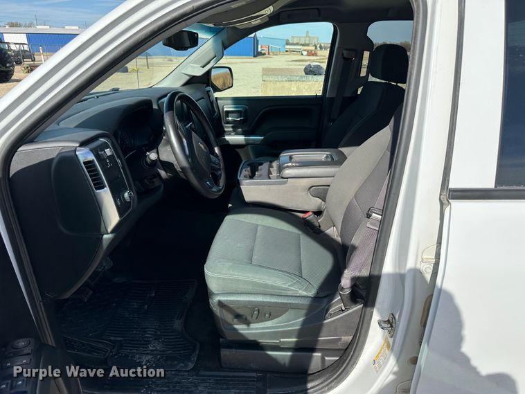 image for item JD9174 2015 Chevrolet Silverado 1500  Double Cab pickup truck