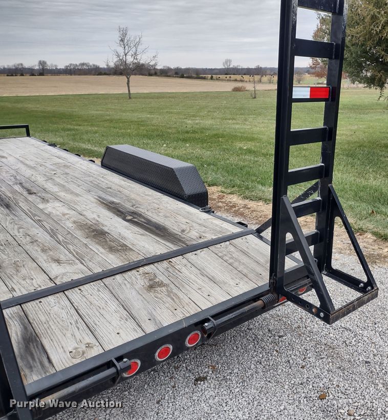 image for item JK9049 2018 PJ CC202  utility trailer