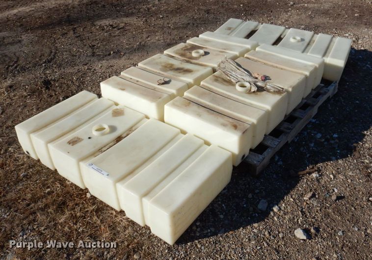 image for item JL9778 (4) poly tanks