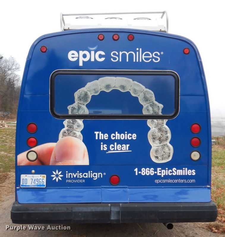 image for item JL9780 1997 Ford E450  shuttle bus