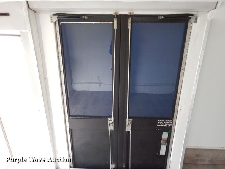 image for item JL9780 1997 Ford E450  shuttle bus