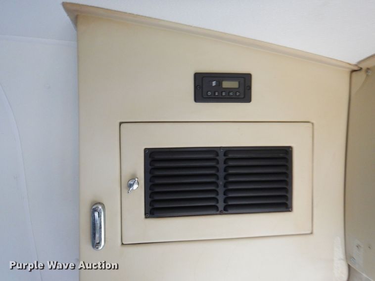 image for item JL9780 1997 Ford E450  shuttle bus