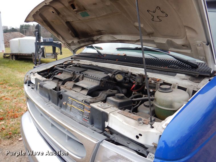 image for item JL9780 1997 Ford E450  shuttle bus