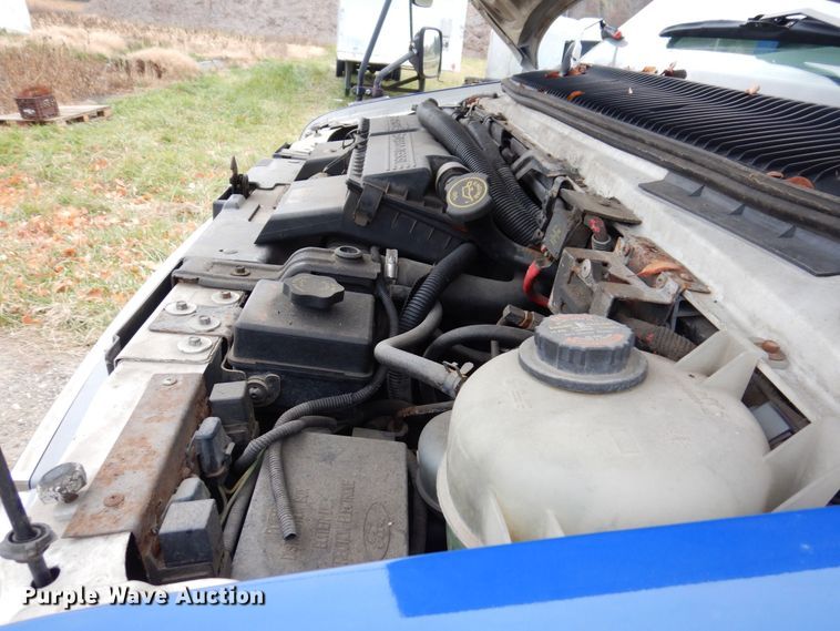 image for item JL9780 1997 Ford E450  shuttle bus