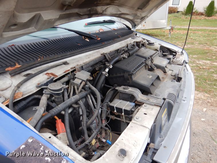 image for item JL9780 1997 Ford E450  shuttle bus