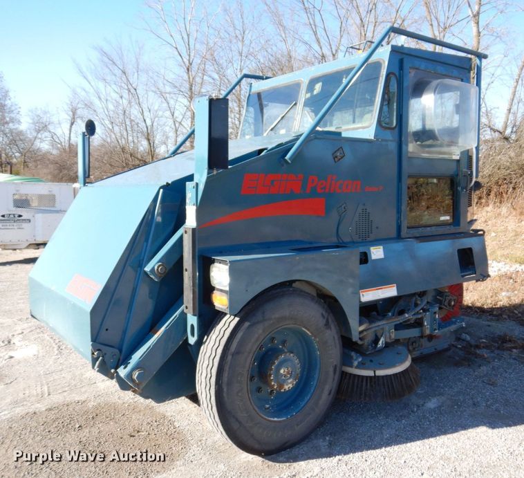 image for item JL9781 1995 Elgin Pelican Series P  street sweeper