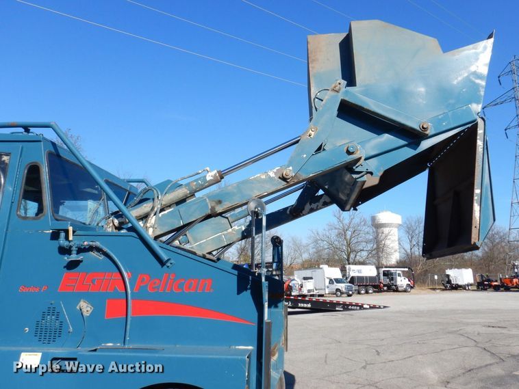 image for item JL9781 1995 Elgin Pelican Series P  street sweeper