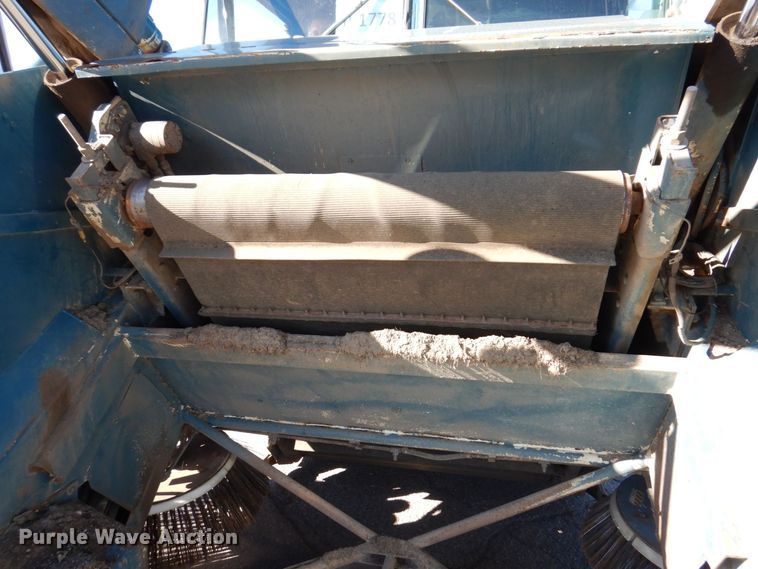 image for item JL9781 1995 Elgin Pelican Series P  street sweeper