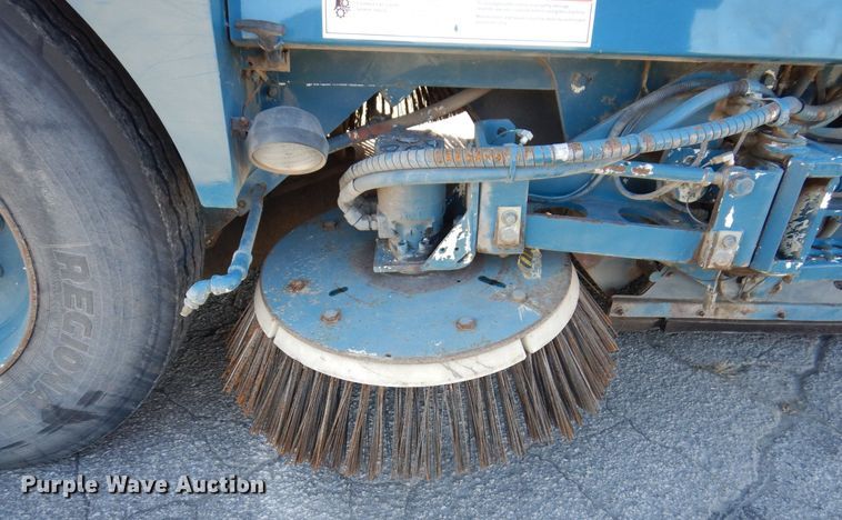 image for item JL9781 1995 Elgin Pelican Series P  street sweeper