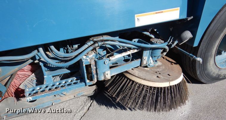 image for item JL9781 1995 Elgin Pelican Series P  street sweeper