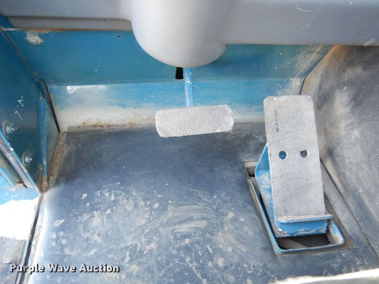 image for item JL9781 1995 Elgin Pelican Series P  street sweeper