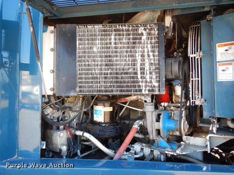 image for item JL9781 1995 Elgin Pelican Series P  street sweeper