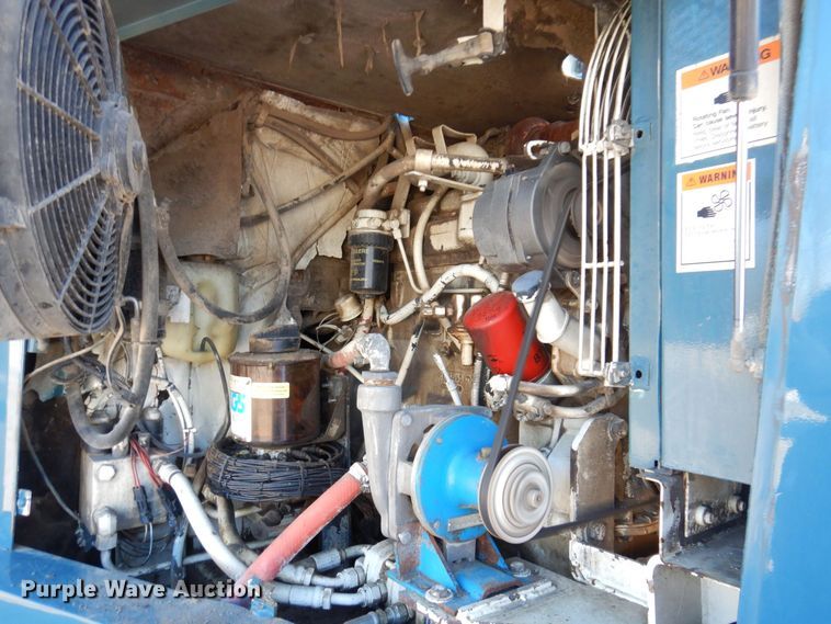 image for item JL9781 1995 Elgin Pelican Series P  street sweeper