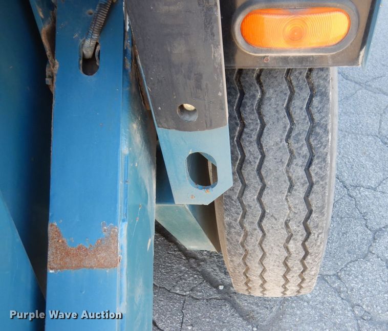 image for item JL9781 1995 Elgin Pelican Series P  street sweeper