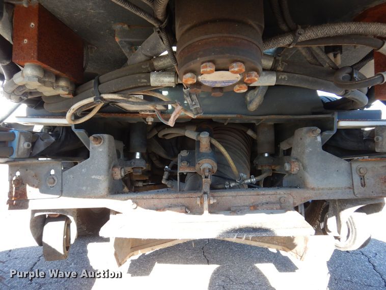 image for item JL9782 2010 Nilfisk Advance RS501  street sweeper