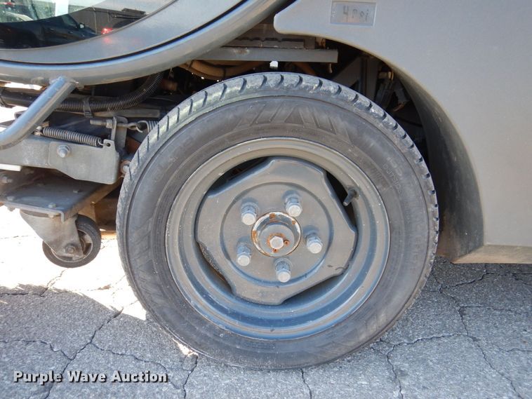 image for item JL9782 2010 Nilfisk Advance RS501  street sweeper