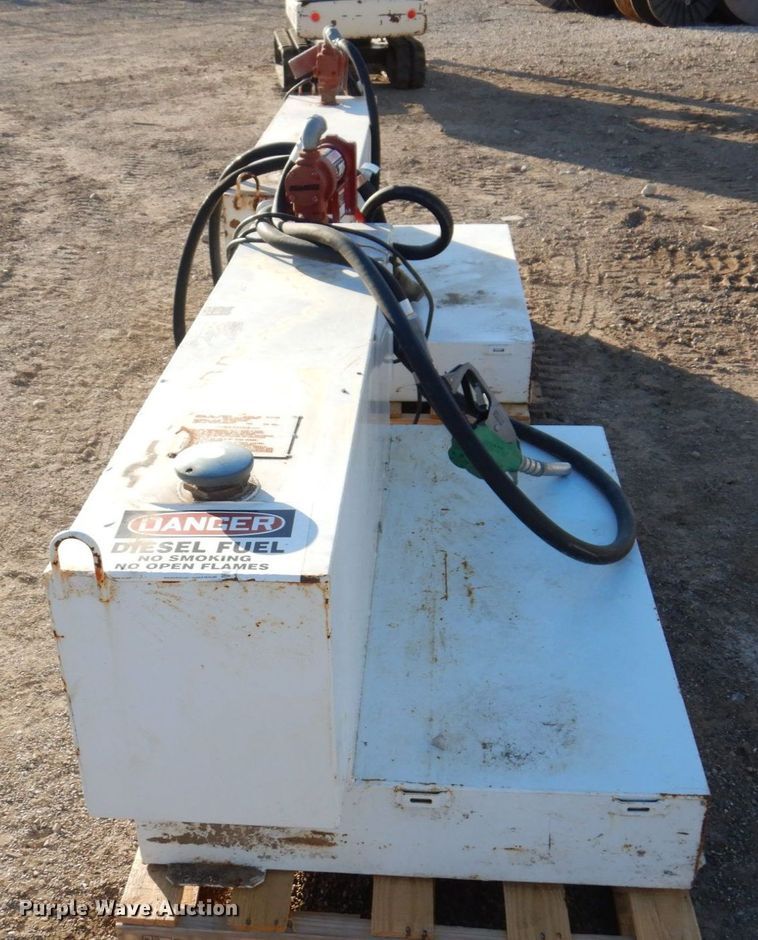 image for item JL9789 (2) Delta Consolidated Industries Inc 498000 auxiliary fuel tanks