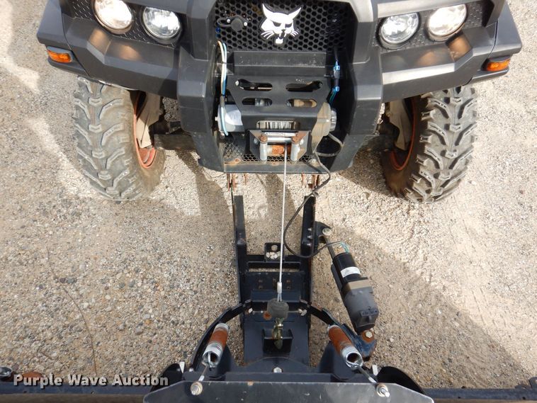 image for item JL9792 2013 Bocat 3400  utility vehicle