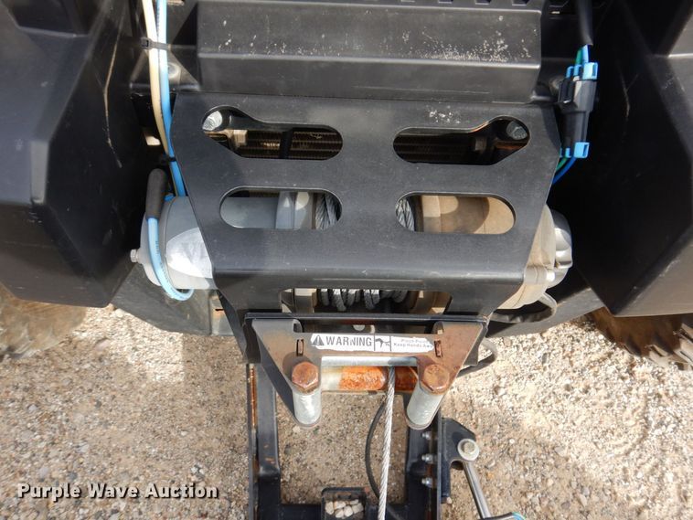 image for item JL9792 2013 Bocat 3400  utility vehicle