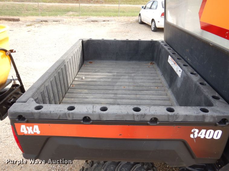 image for item JL9792 2013 Bocat 3400  utility vehicle