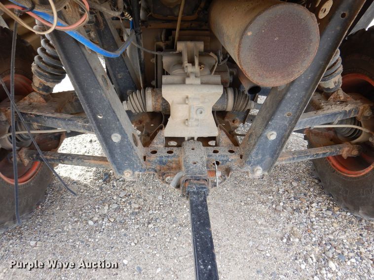 image for item JL9792 2013 Bocat 3400  utility vehicle