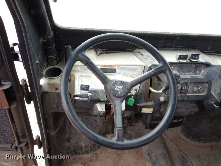 image for item JL9792 2013 Bocat 3400  utility vehicle