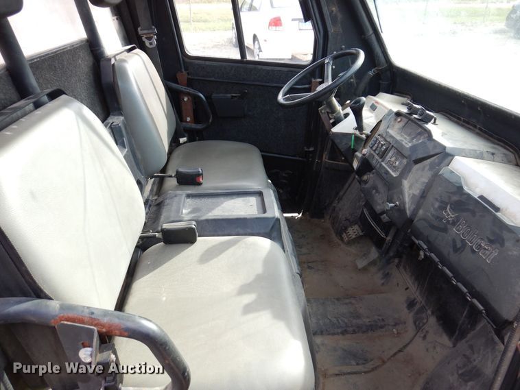 image for item JL9792 2013 Bocat 3400  utility vehicle