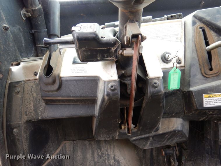 image for item JL9792 2013 Bocat 3400  utility vehicle