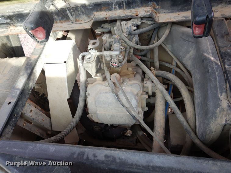 image for item JL9792 2013 Bocat 3400  utility vehicle