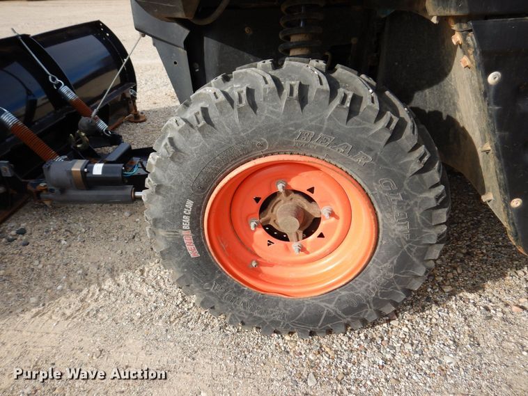 image for item JL9792 2013 Bocat 3400  utility vehicle