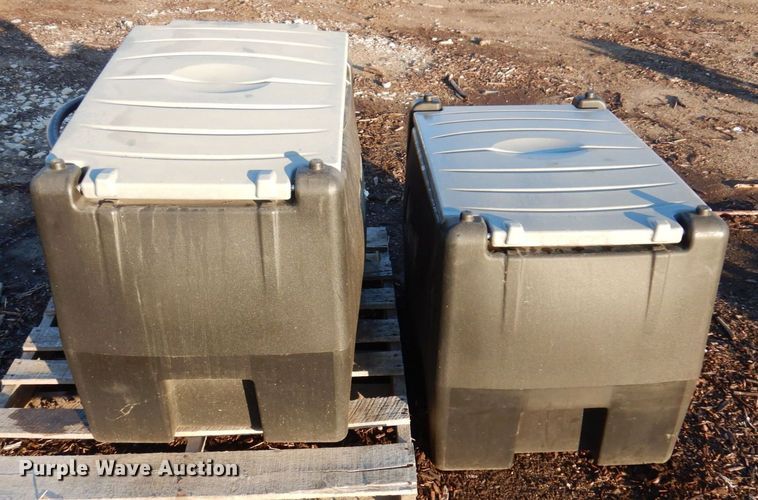 image for item JL9842 (2) 2018 AM Tank 58 poly auxiliary fuel tanks