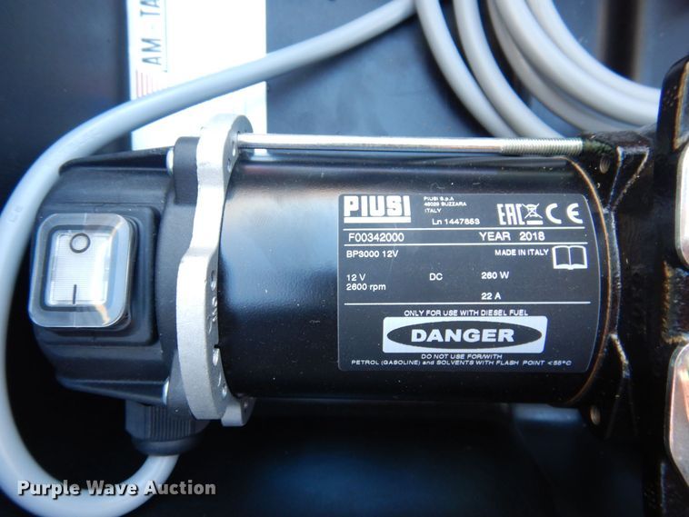 image for item JL9843 (2) 2018 AM Tank 116 auxiliary fuel tanks