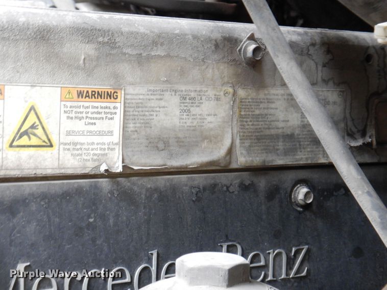 image for item JL9910 2006 Sterling A9500  semi truck