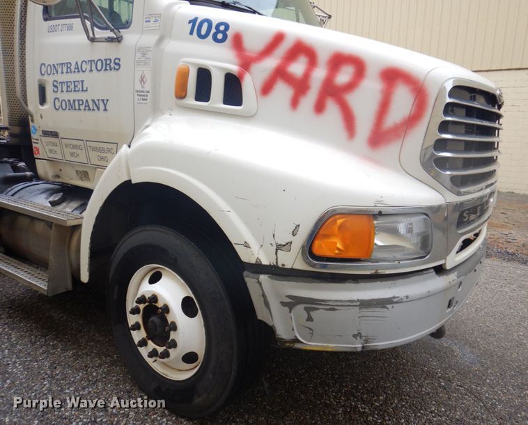 image for item JL9910 2006 Sterling A9500  semi truck