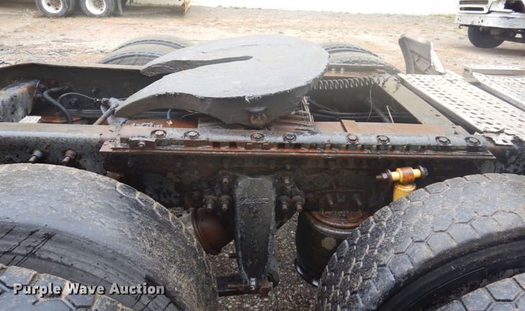 image for item JL9910 2006 Sterling A9500  semi truck