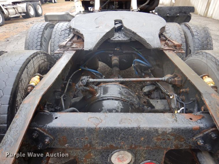 image for item JL9910 2006 Sterling A9500  semi truck