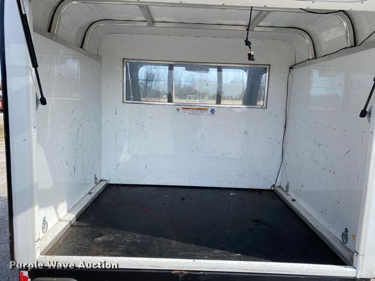 image for item JW9295 2015 Polaris Gem EM 1400 LSV  golf cart