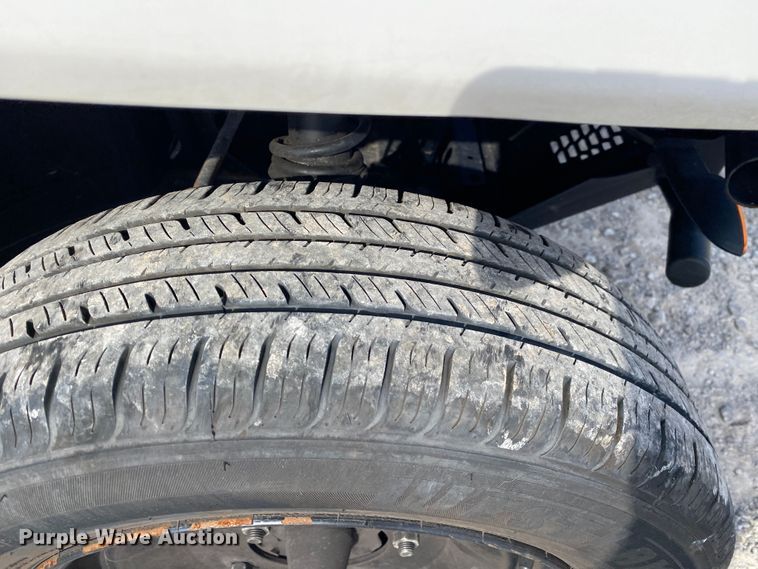 image for item JW9295 2015 Polaris Gem EM 1400 LSV  golf cart