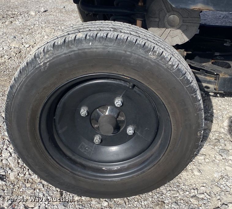 image for item JW9295 2015 Polaris Gem EM 1400 LSV  golf cart