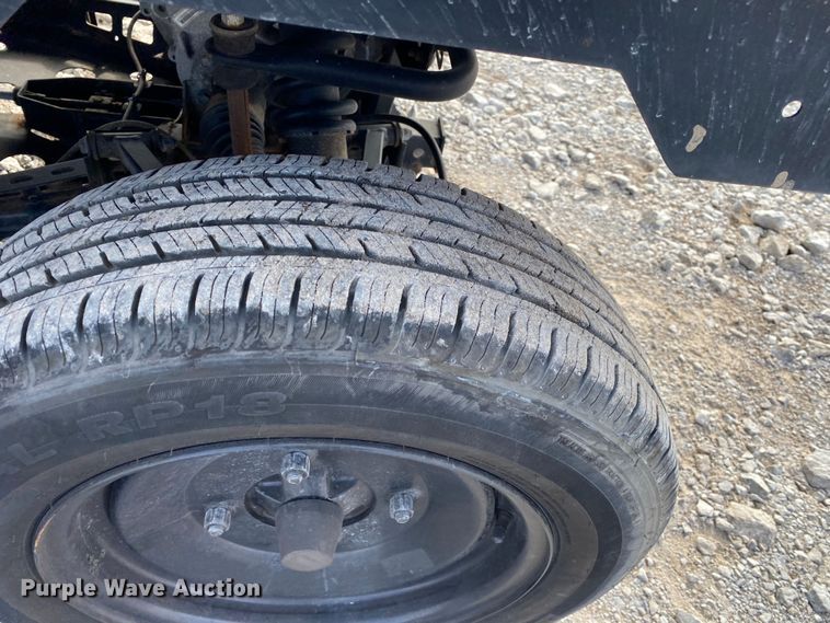 image for item JW9295 2015 Polaris Gem EM 1400 LSV  golf cart