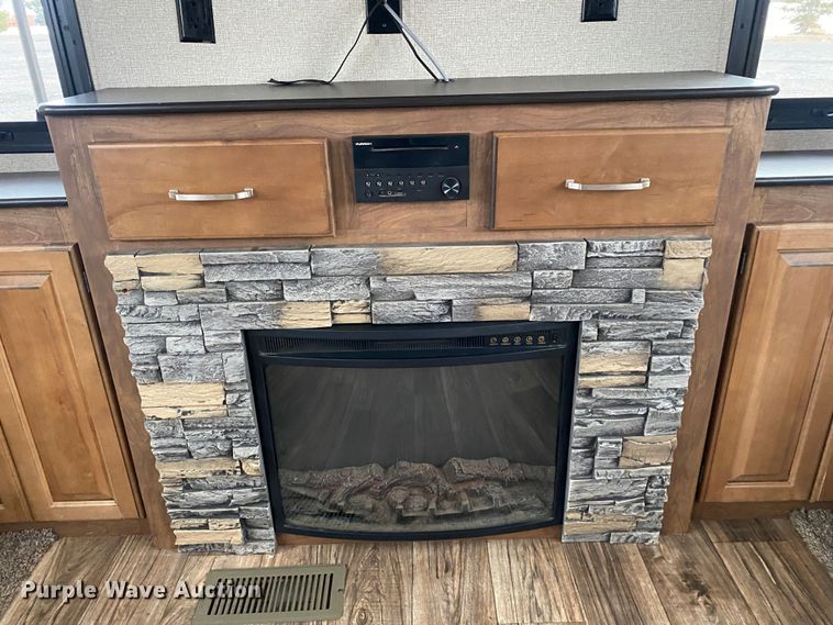 image for item JW9308 2017 Keystone Laredo  camper