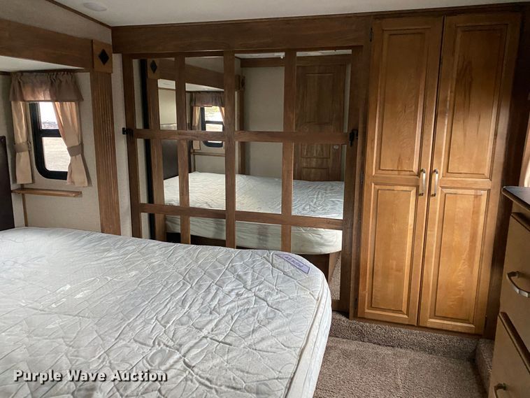 image for item JW9308 2017 Keystone Laredo  camper