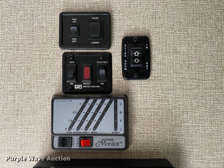 image for item JW9308 2017 Keystone Laredo  camper