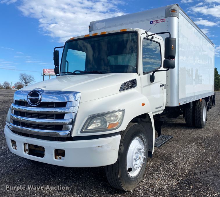 image for item JW9310 2011 Hino 268  box truck