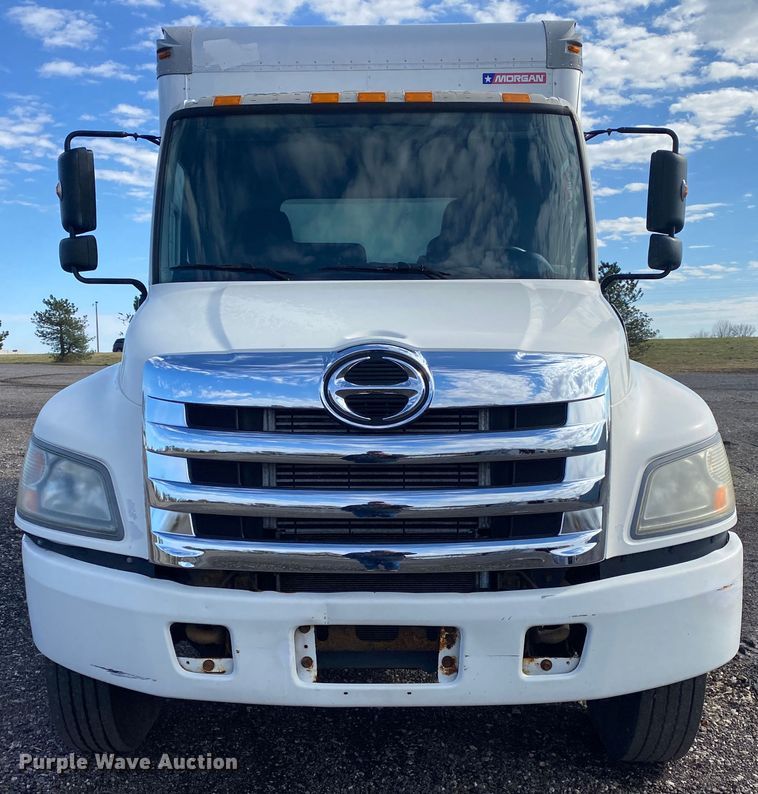 image for item JW9310 2011 Hino 268  box truck