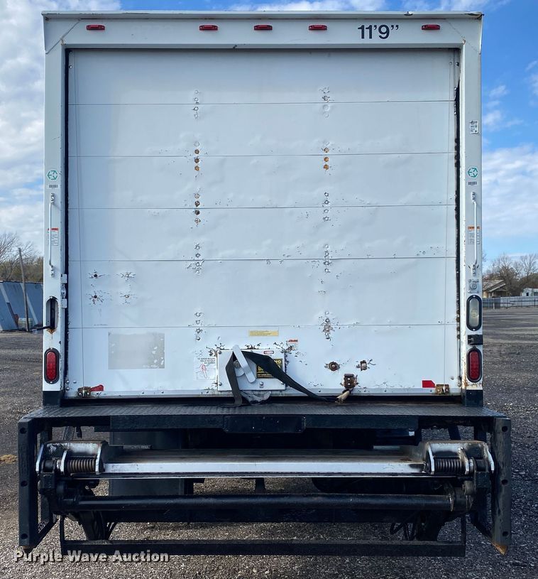 image for item JW9310 2011 Hino 268  box truck