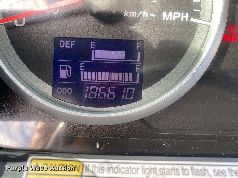 image for item JW9310 2011 Hino 268  box truck