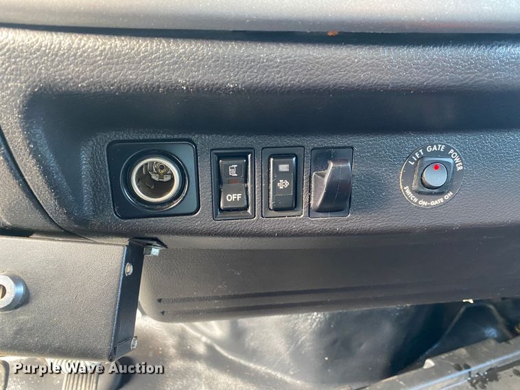 image for item JW9310 2011 Hino 268  box truck