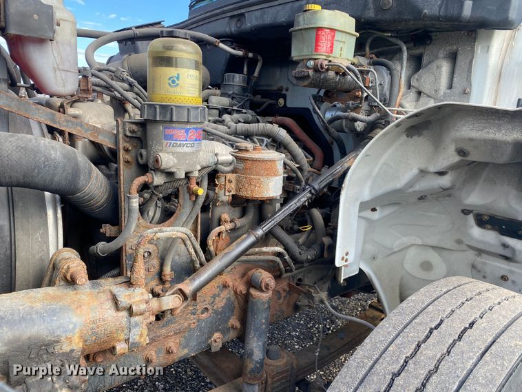 image for item JW9310 2011 Hino 268  box truck