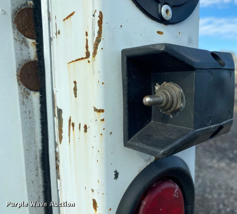 image for item JW9310 2011 Hino 268  box truck